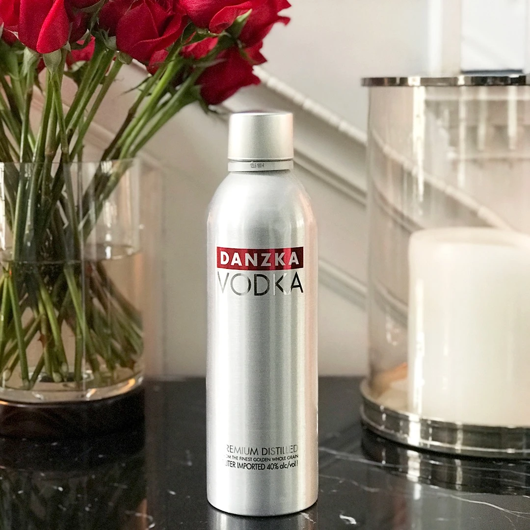 Danzka Vodka Red 40% 1,0l 4 Danzka Vodka Red 40% 1,0l – Bild 4